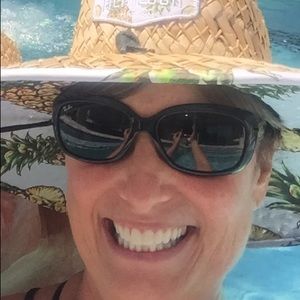 Meet your Posher, Stacie